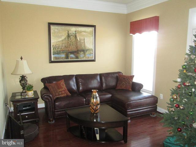 POTOMAC CLUB - Residential