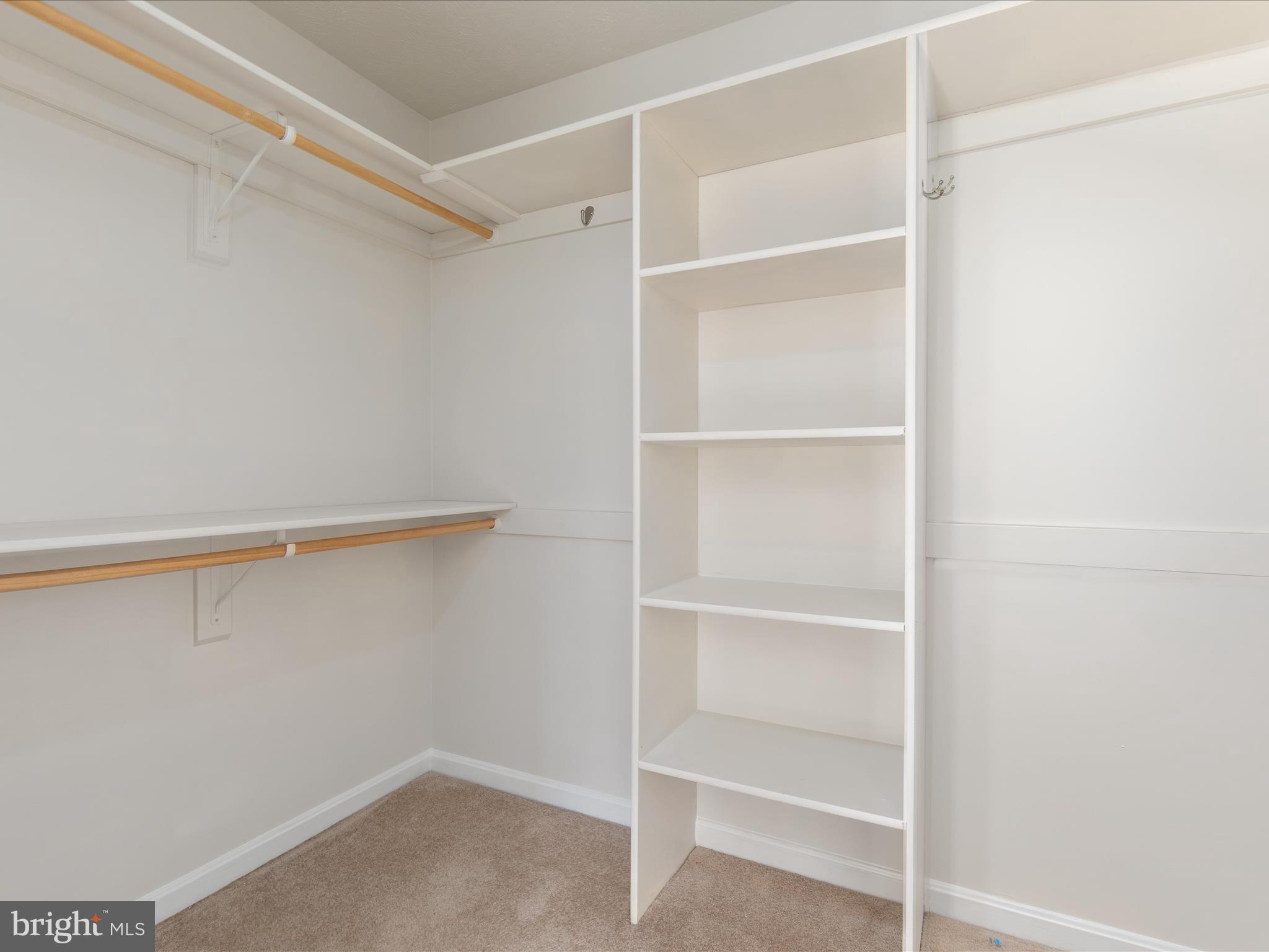 SIGNAL KNOLLS - Residential