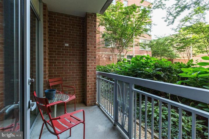 THE PHOENIX CONDOMINIUMS - Residential Lease