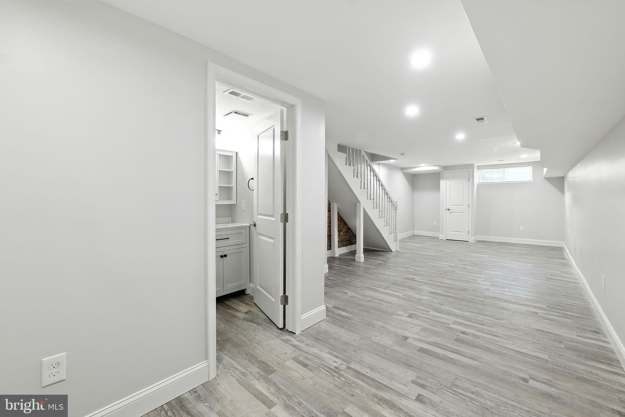 MILTON-MONTFORD - Residential