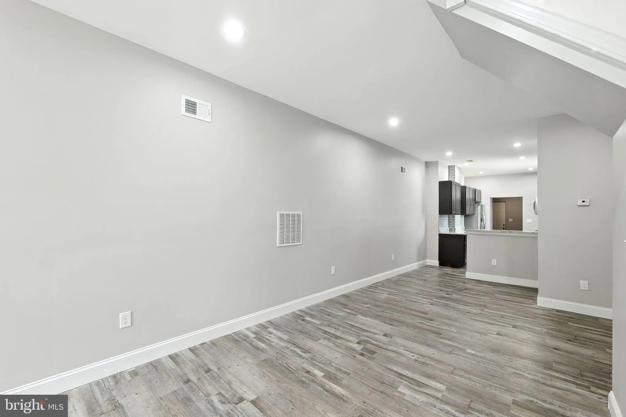 Baltimore, Maryland 21205, United States, 4 Bedrooms Bedrooms, ,5 BathroomsBathrooms,Residential,Active,232224