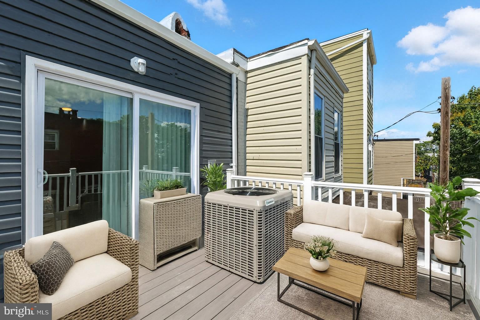 MILTON-MONTFORD - Residential