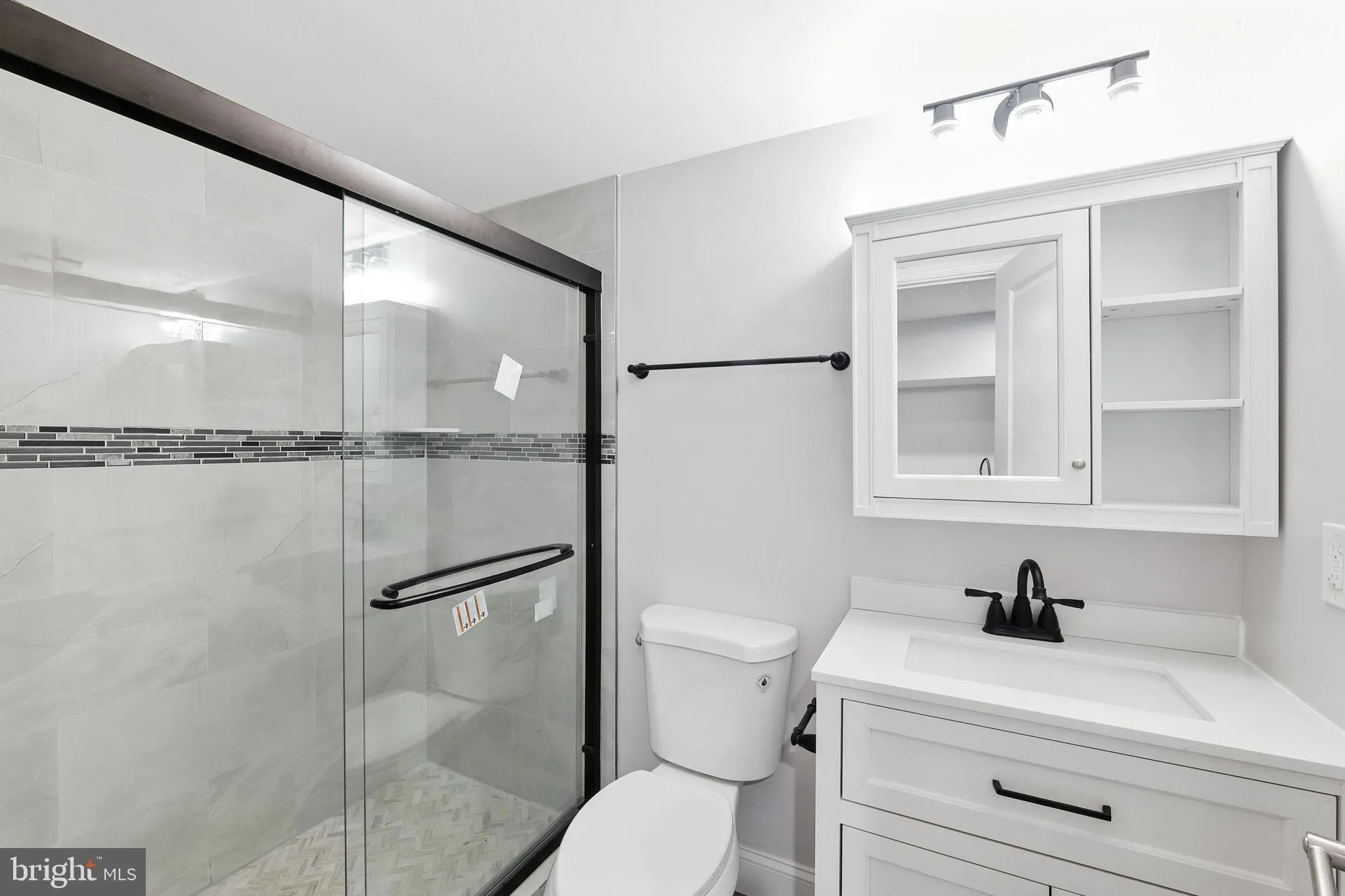 Baltimore, Maryland 21205, United States, 4 Bedrooms Bedrooms, ,5 BathroomsBathrooms,Residential,Active,232224