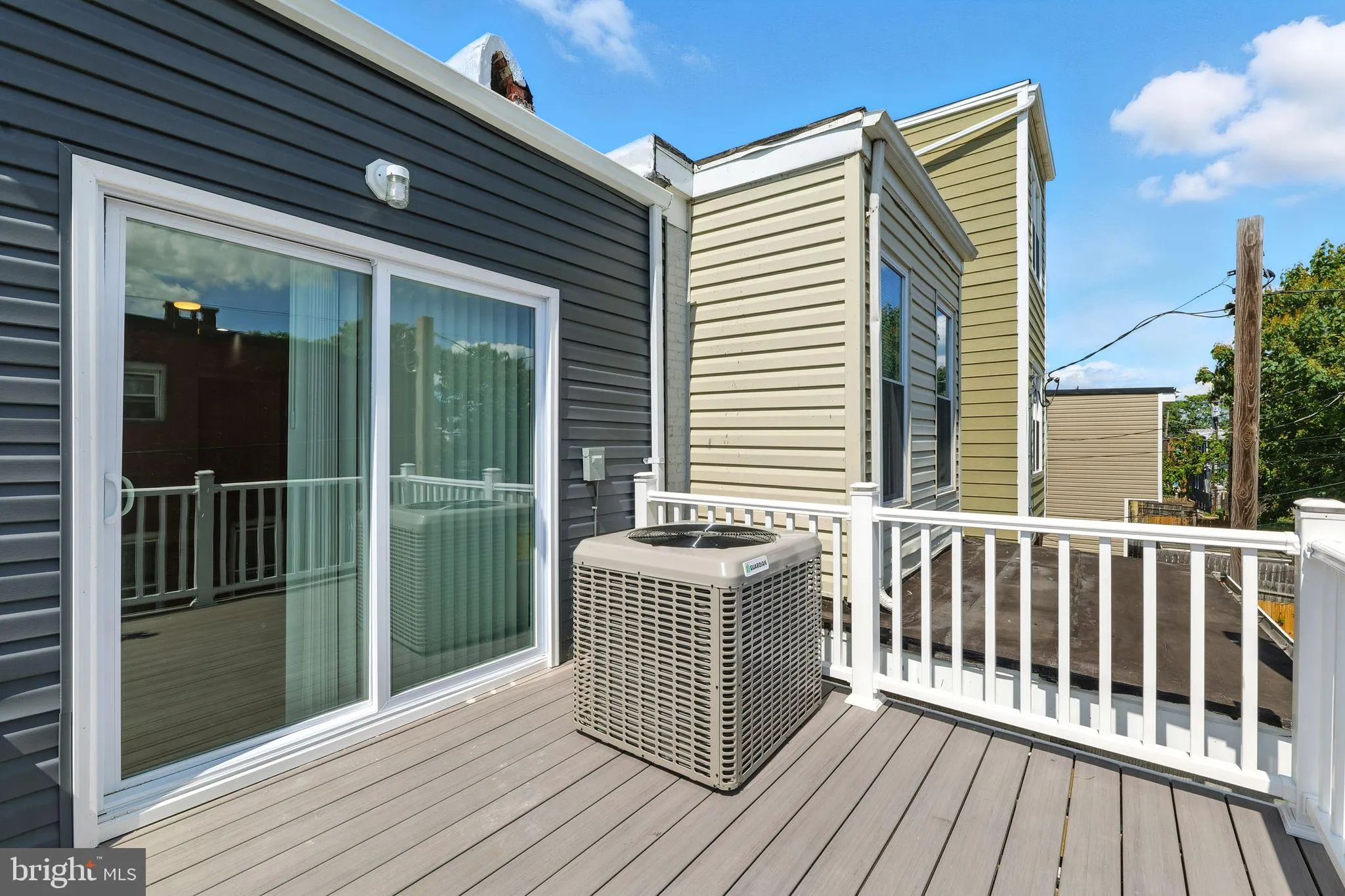 Baltimore, Maryland 21205, United States, 4 Bedrooms Bedrooms, ,5 BathroomsBathrooms,Residential,Active,232224