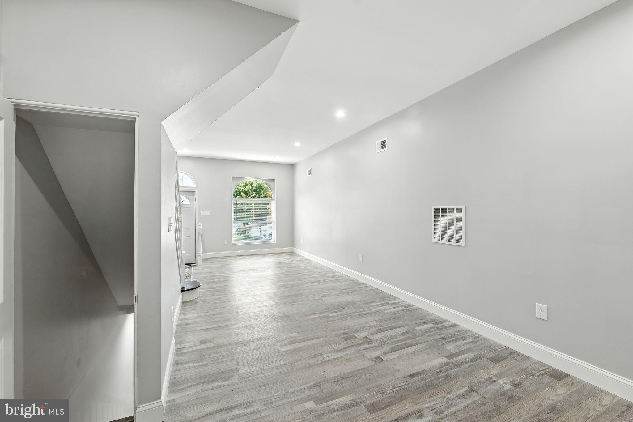 MILTON-MONTFORD - Residential