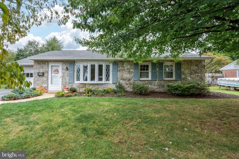 Photo of 6351 Jeanette Drive, EAST PETERSBURG, PA 17520 (MLS # PALA2075932)