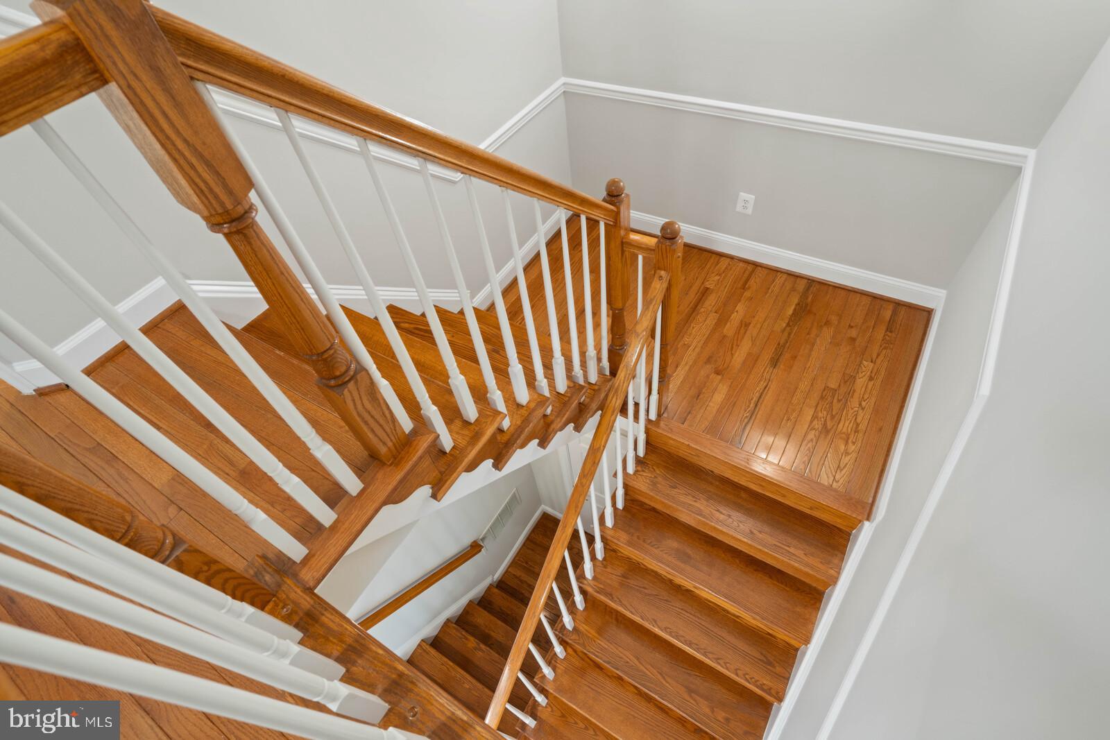 MCLEAN VILLAGE - Residential