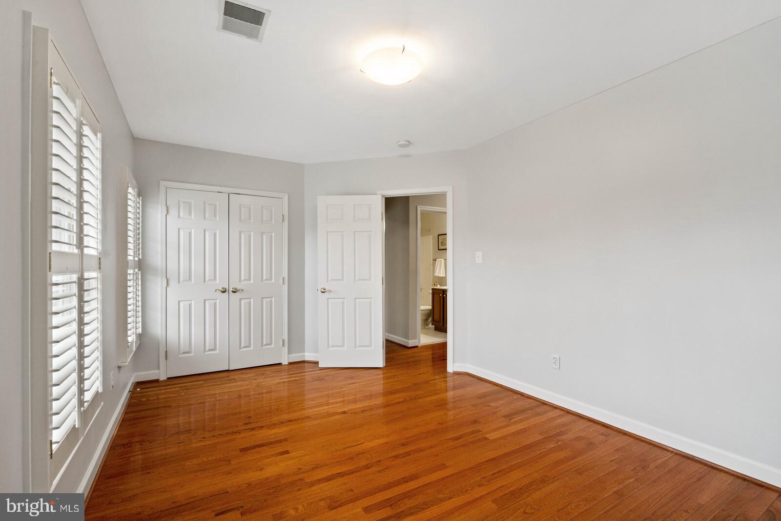 MCLEAN VILLAGE - Residential