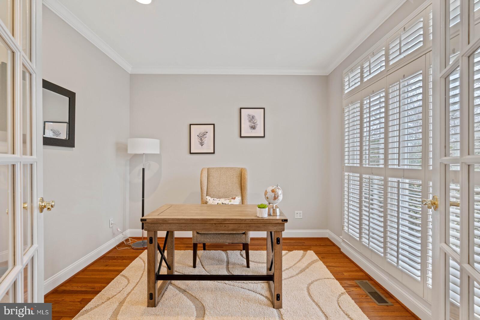 MCLEAN VILLAGE - Residential