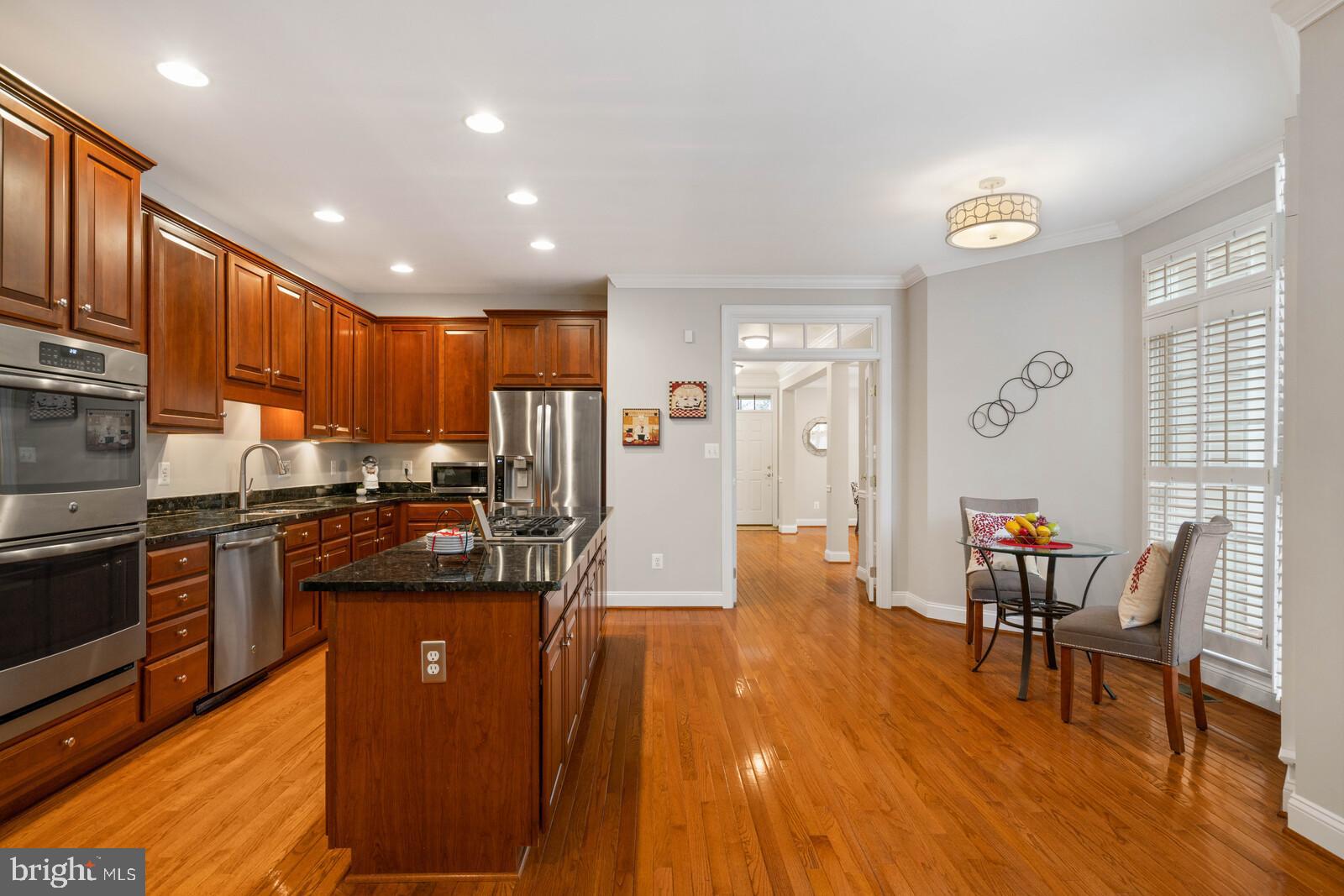 MCLEAN VILLAGE - Residential