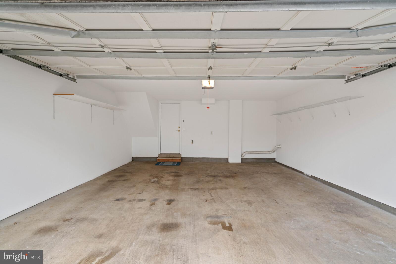 MCLEAN VILLAGE - Residential