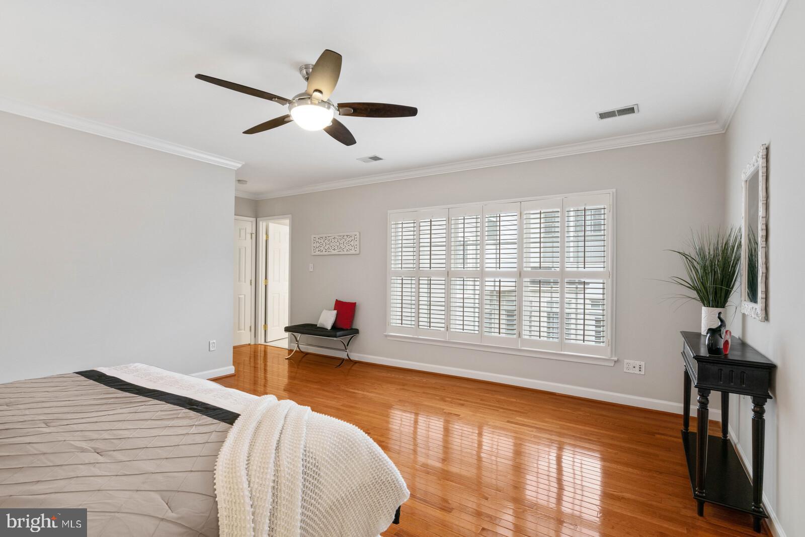 MCLEAN VILLAGE - Residential