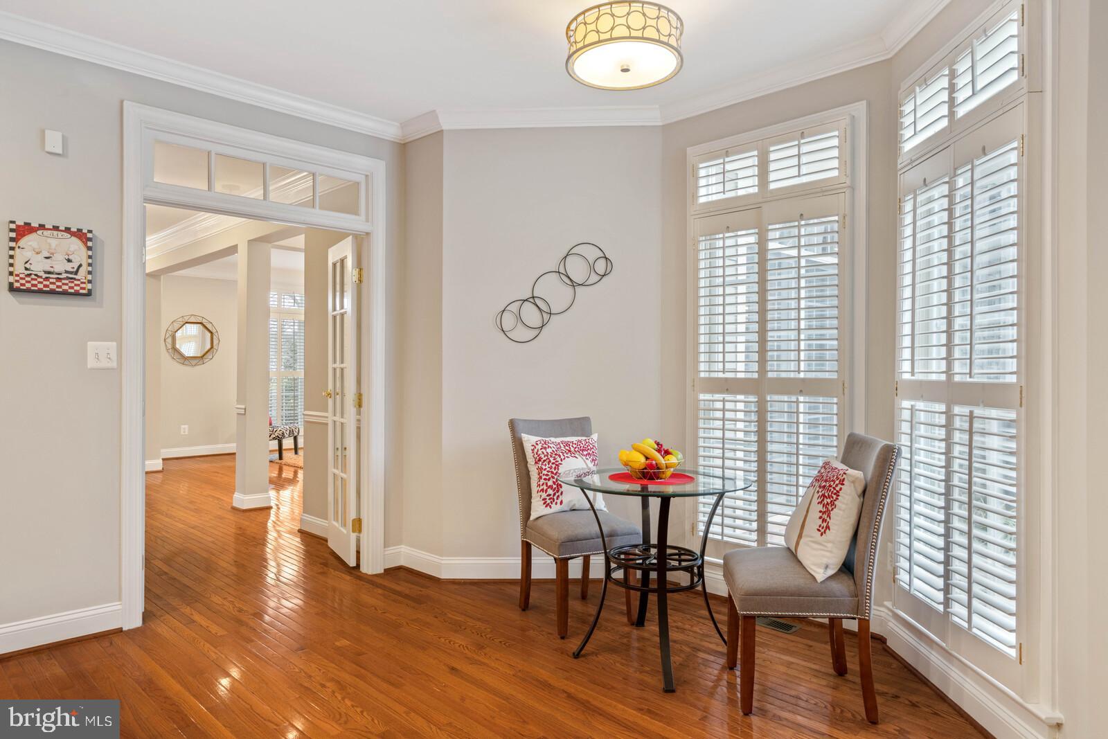 MCLEAN VILLAGE - Residential