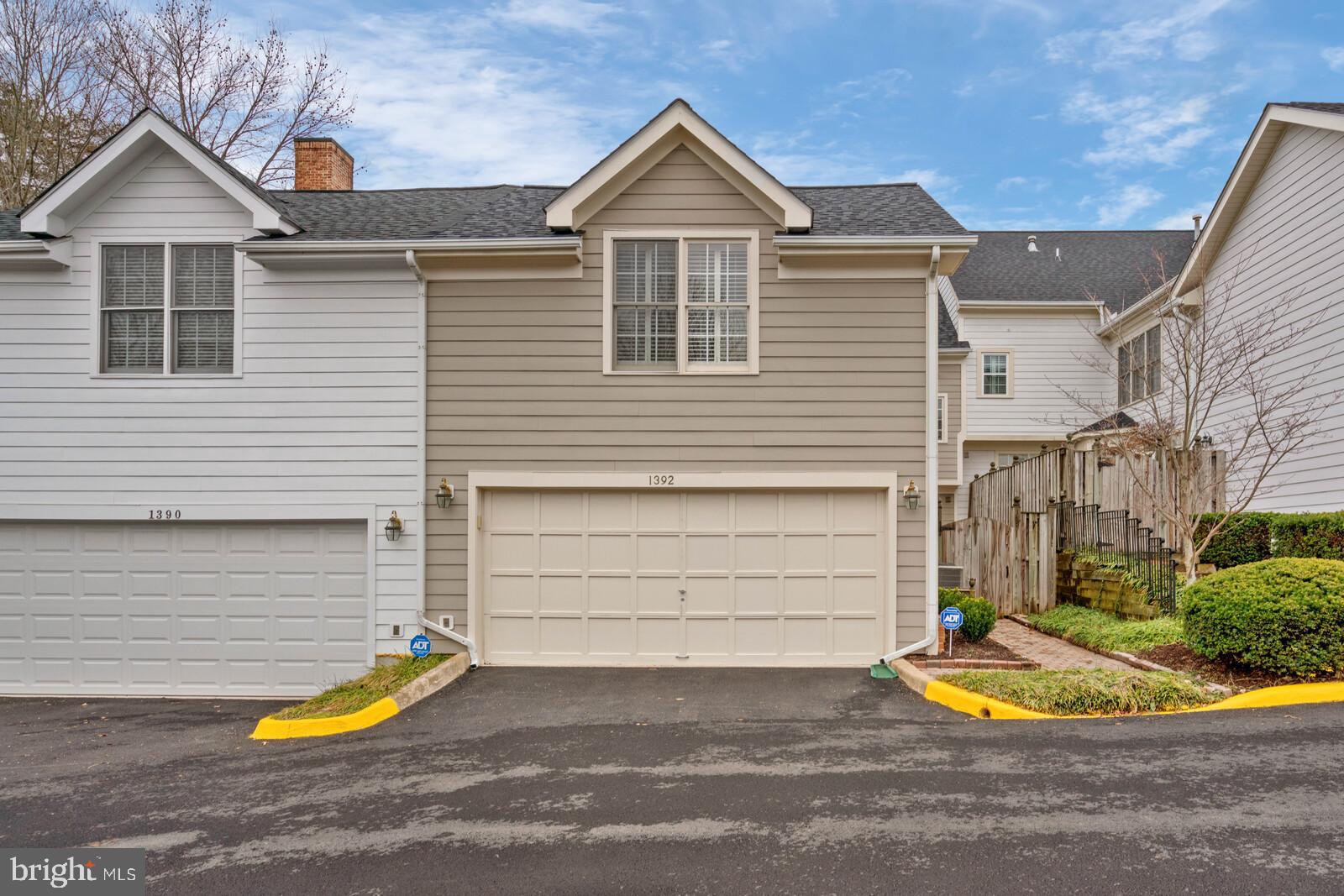 MCLEAN VILLAGE - Residential