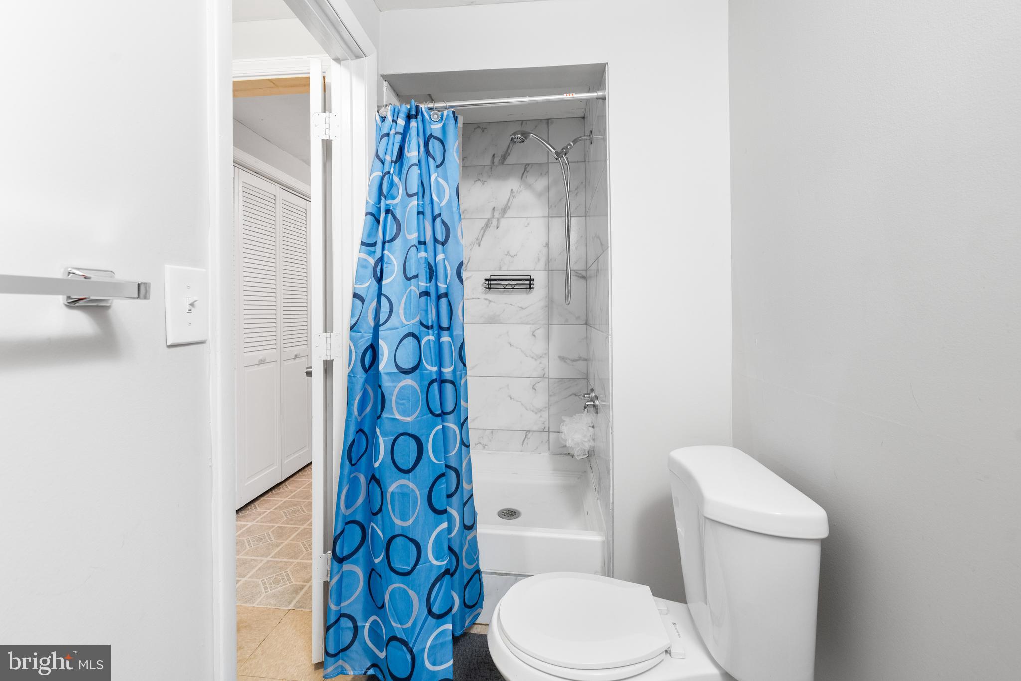 INDIAN CREEK VILLAGE - Residential