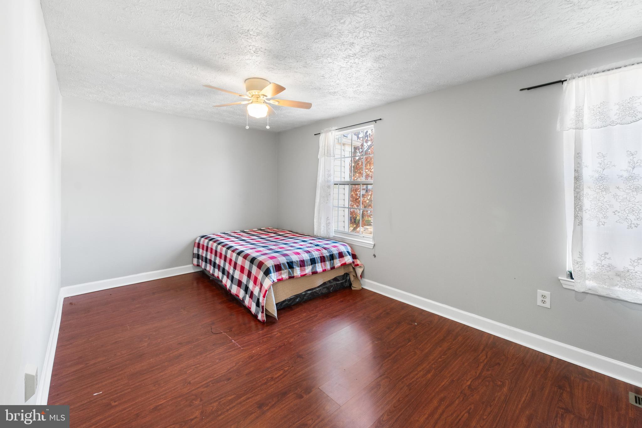 INDIAN CREEK VILLAGE - Residential