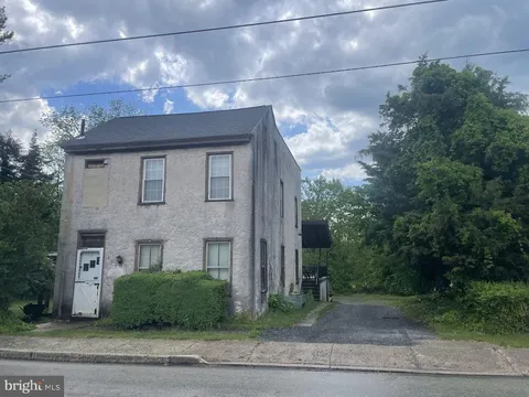 319 Manatawny Street, Pottstown, PA MLS: PAMC2133244