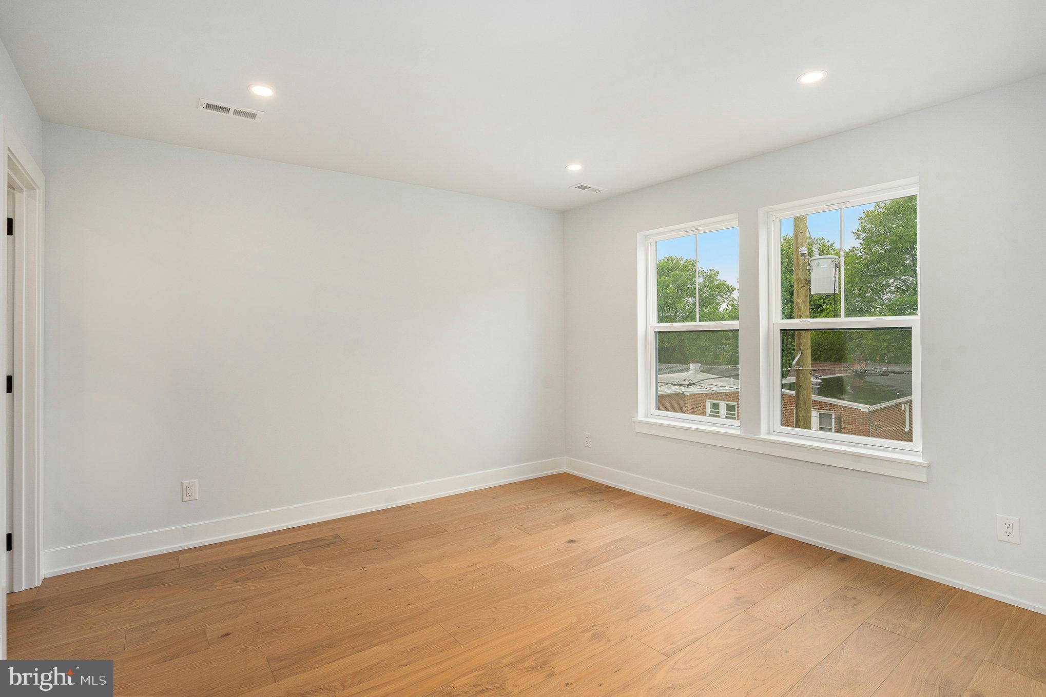 CONSHOHOCKEN - Residential