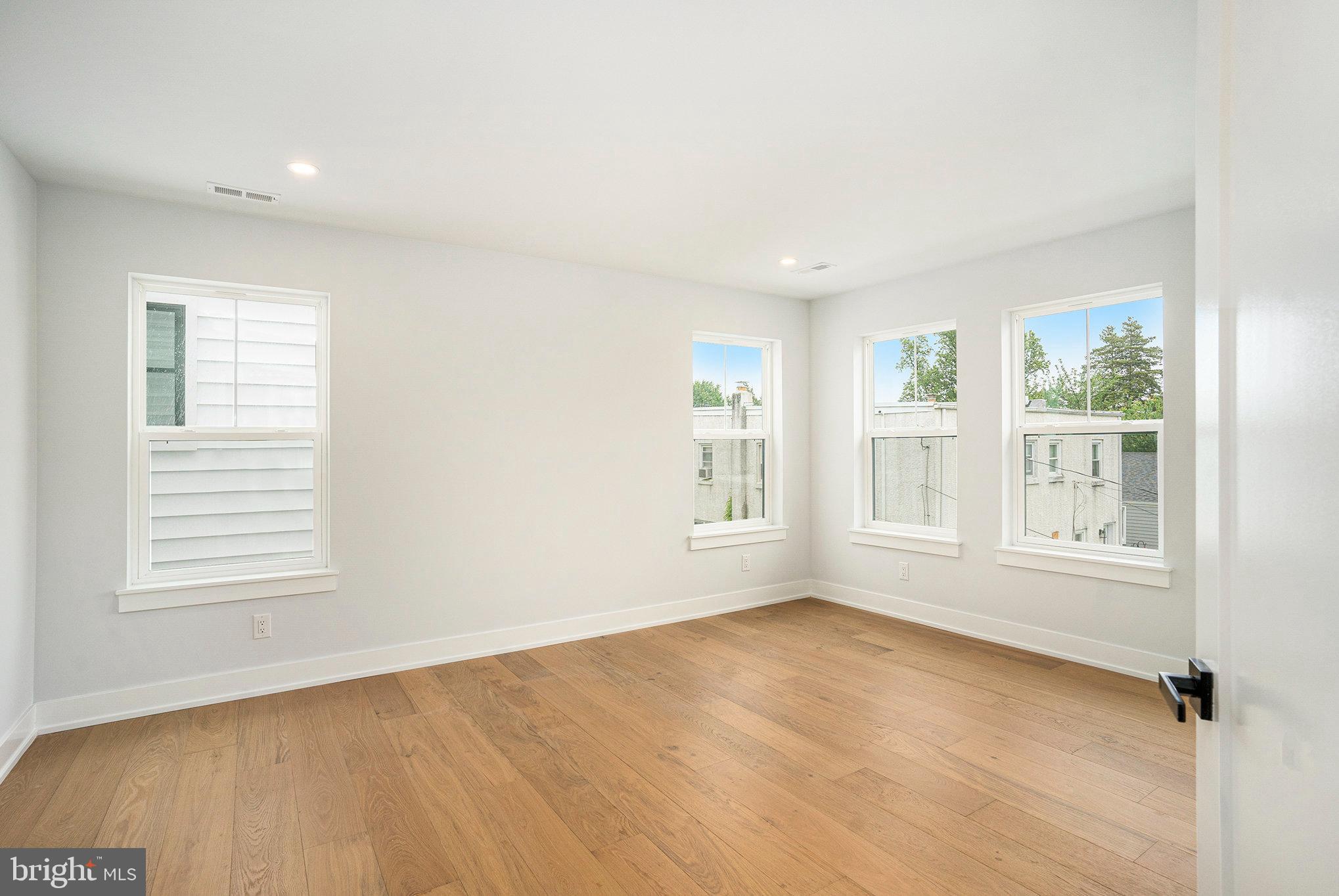 CONSHOHOCKEN - Residential