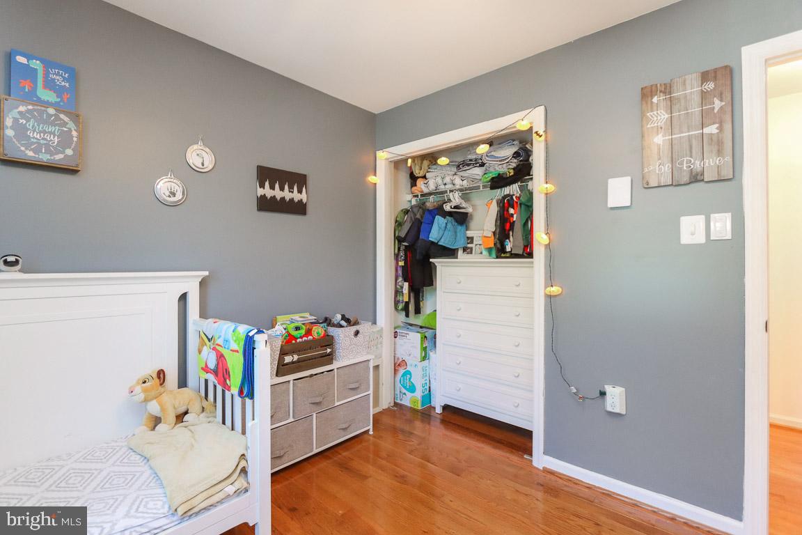 WOODPOINT MANOR - Residential