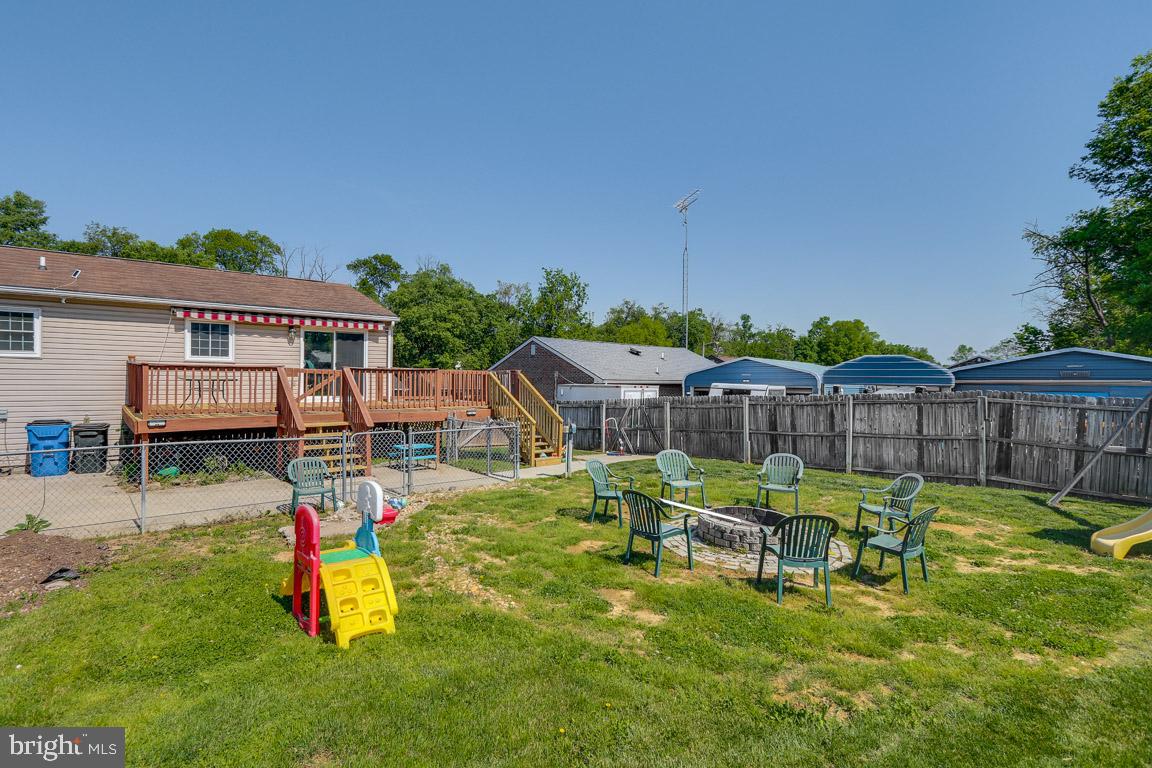 WOODPOINT MANOR - Residential