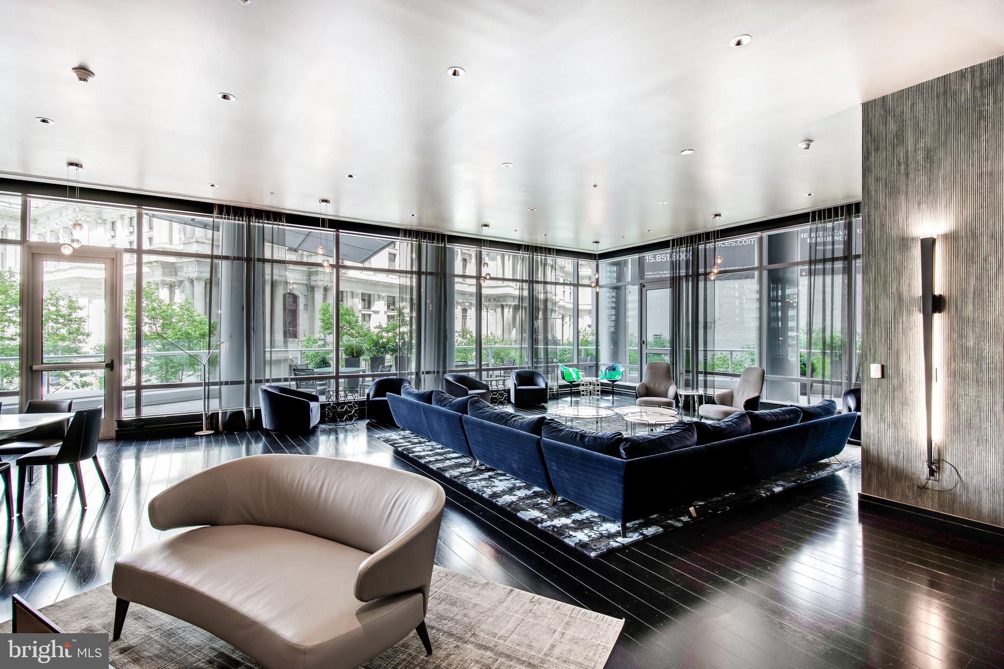 AVENUE OF THE ARTS - Residential