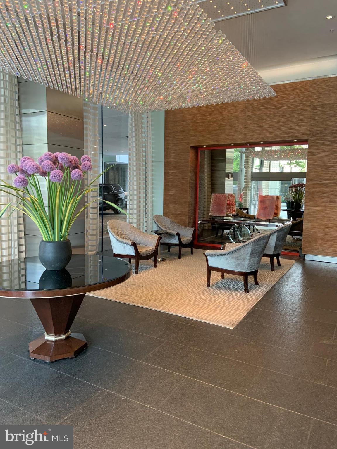 AVENUE OF THE ARTS - Residential