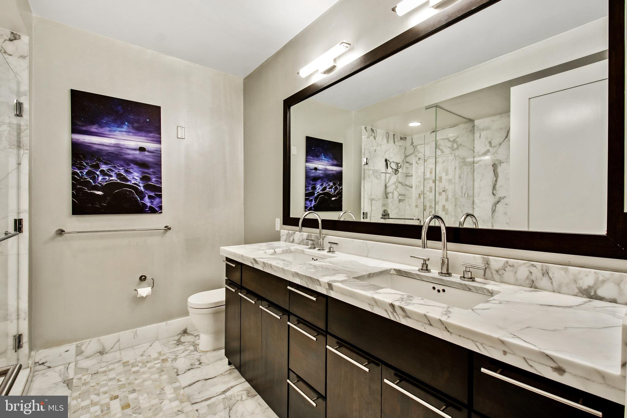 AVENUE OF THE ARTS - Residential