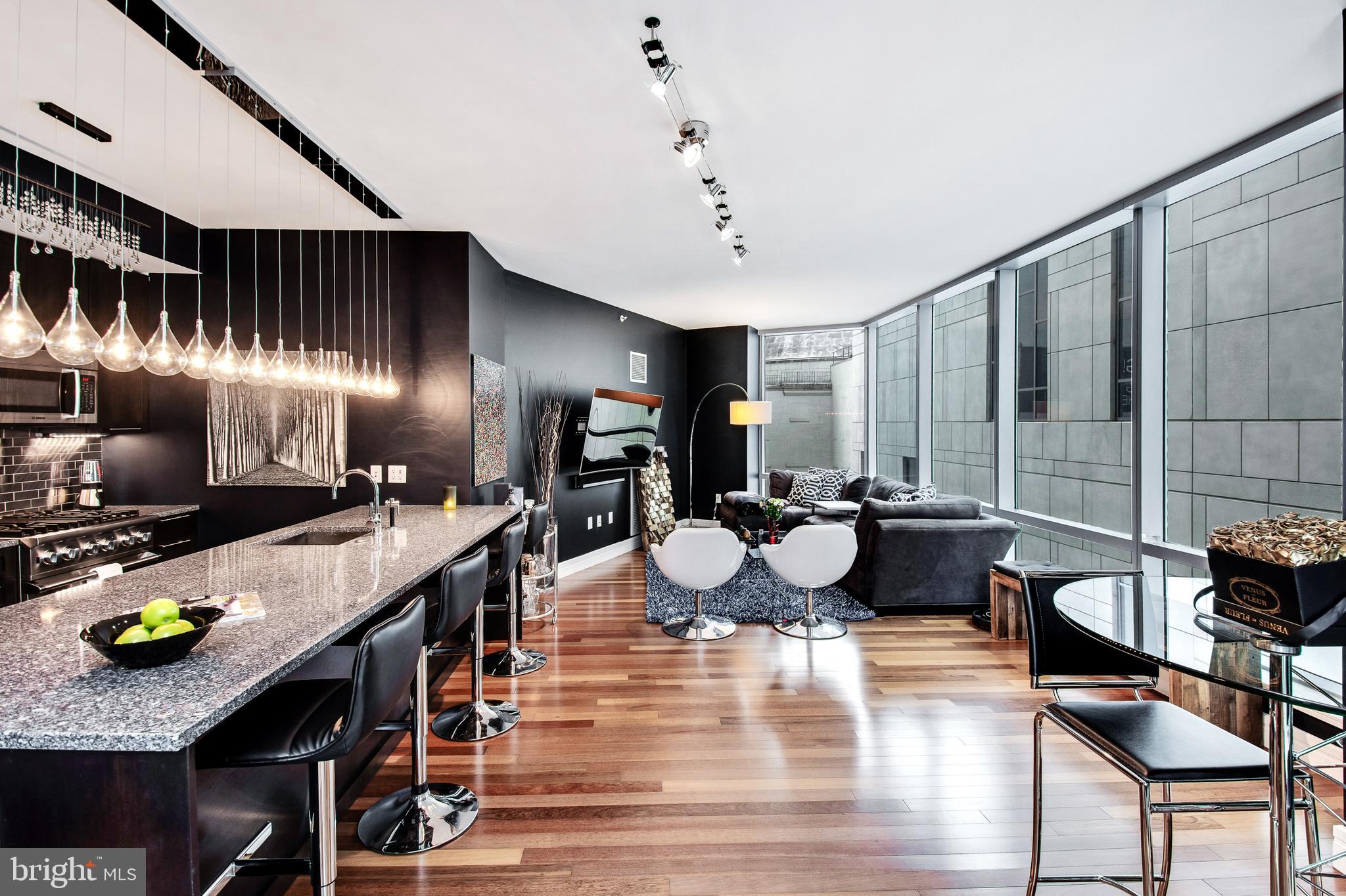 AVENUE OF THE ARTS - Residential