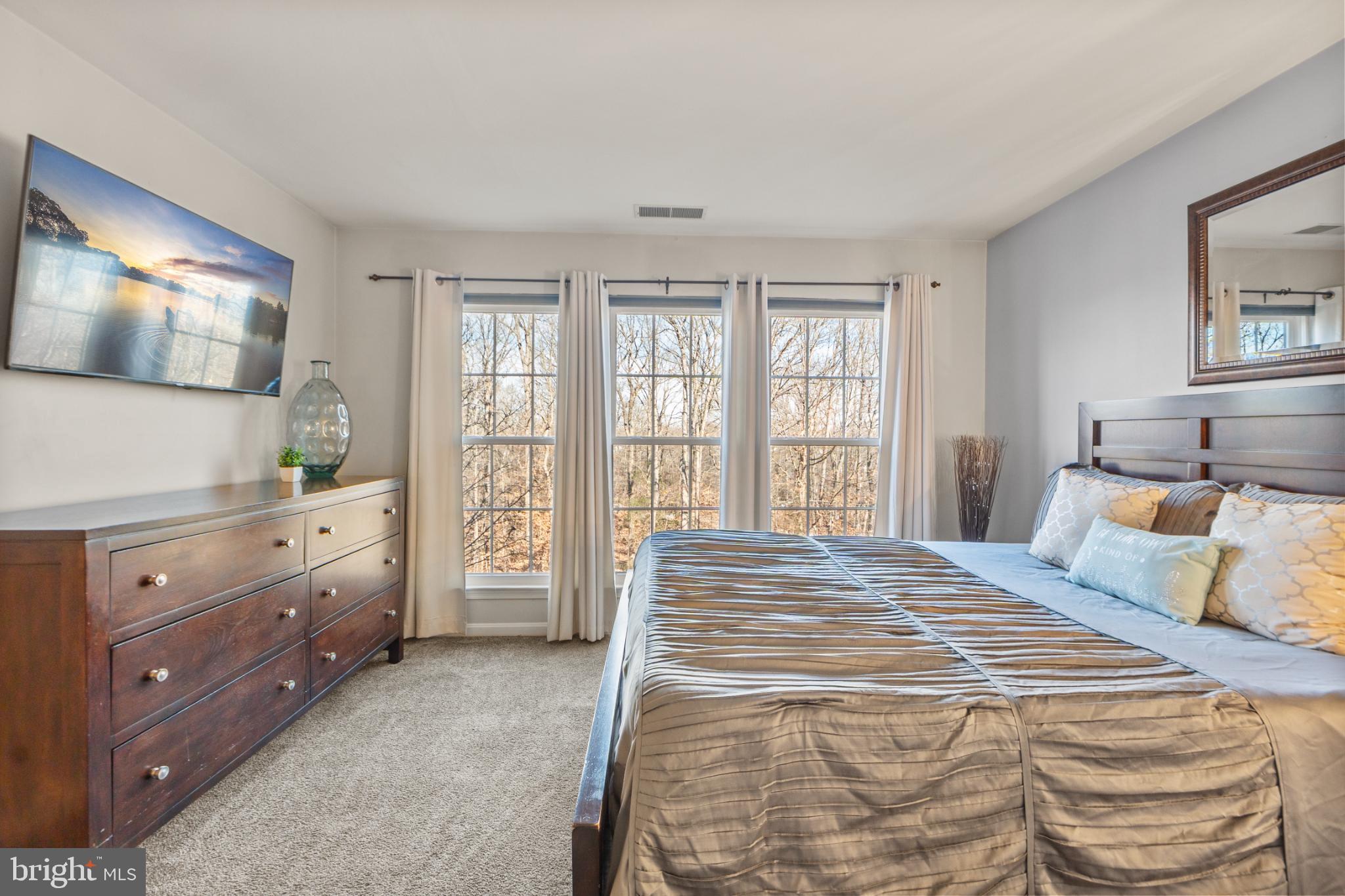 RUSSETT - Residential