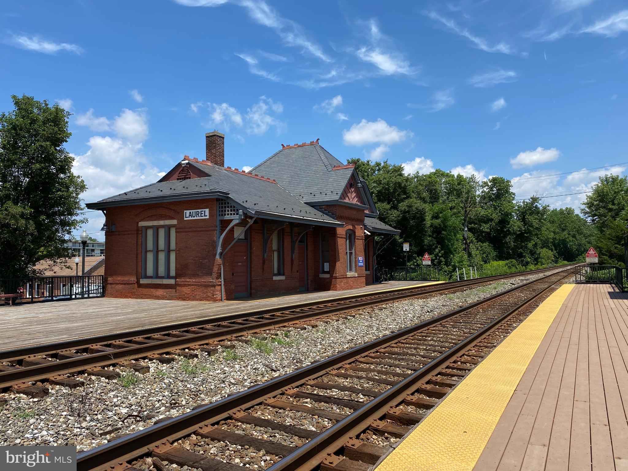 RUSSETT - Residential