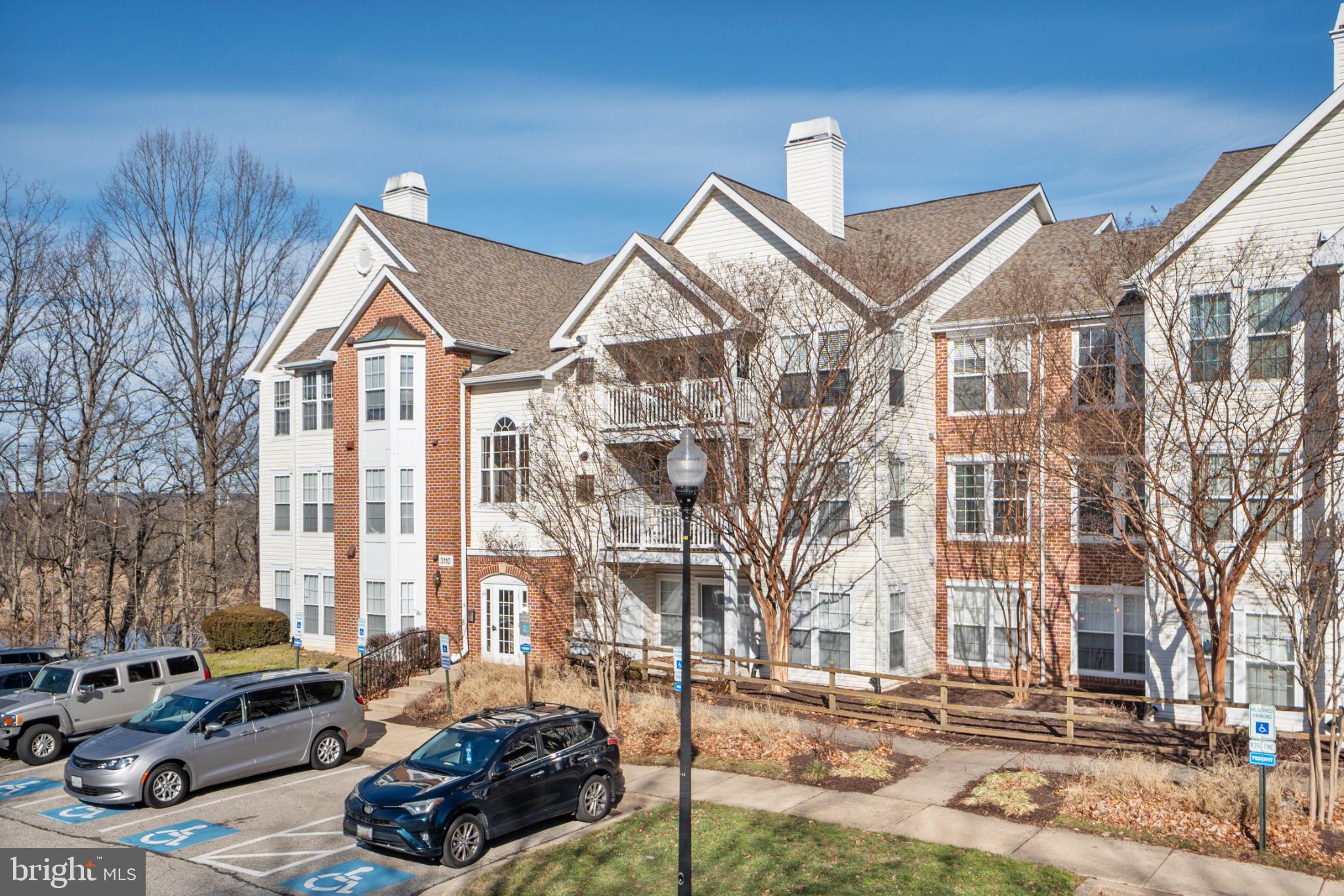 RUSSETT - Residential