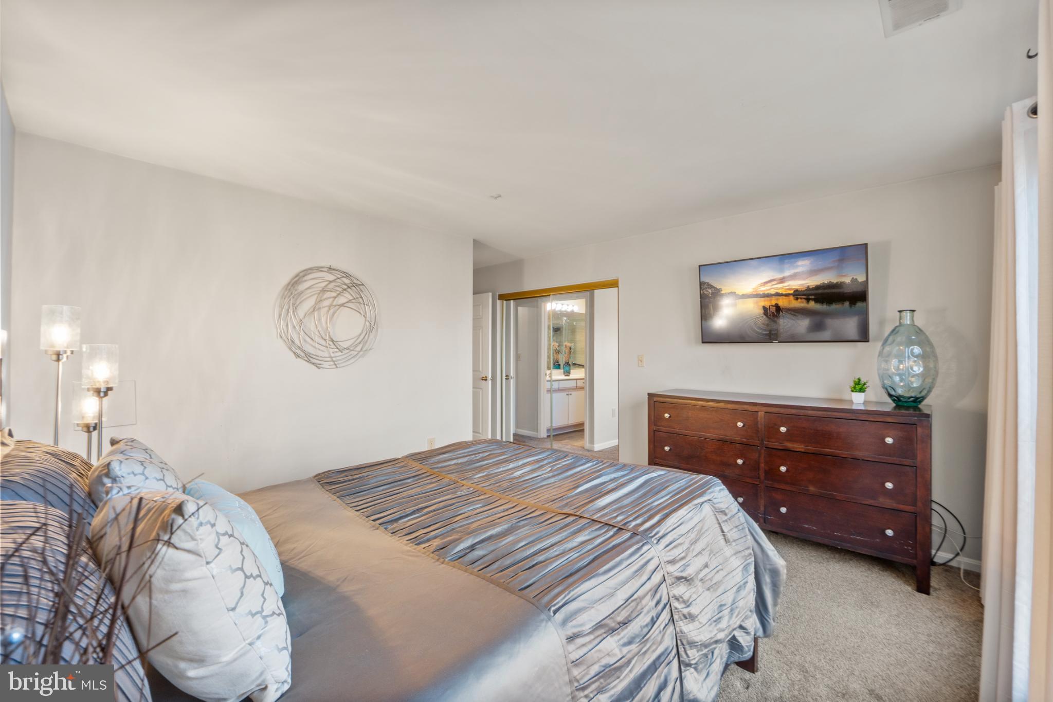 RUSSETT - Residential