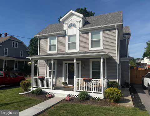 Homes For Sale - 35 N Maple Avenue<br/> SMITHSBURG, MD 21783