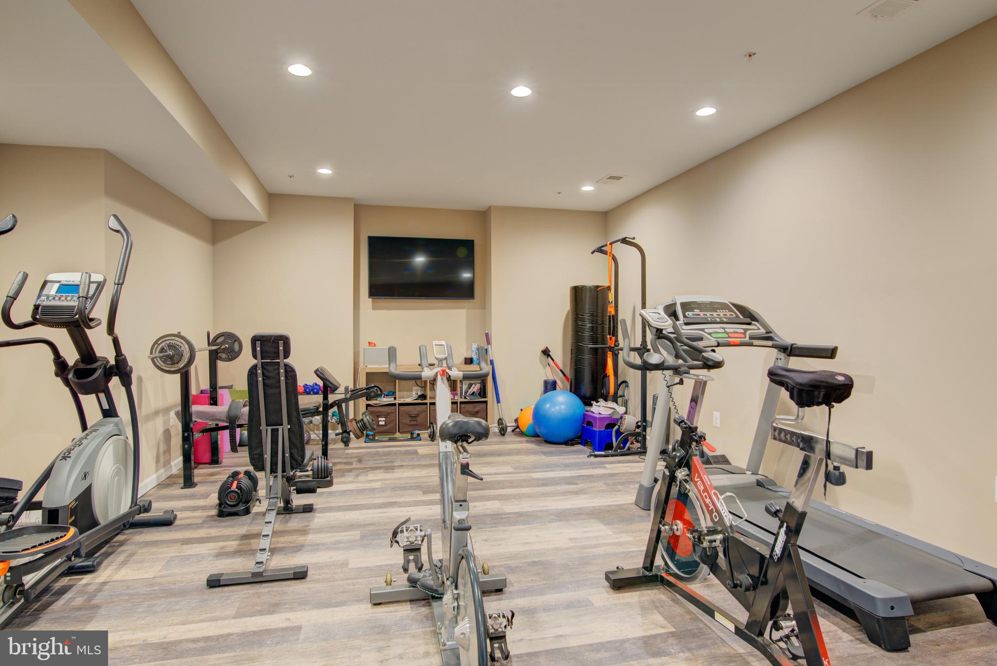 VILLAGES OF SAVANNAH - Residential