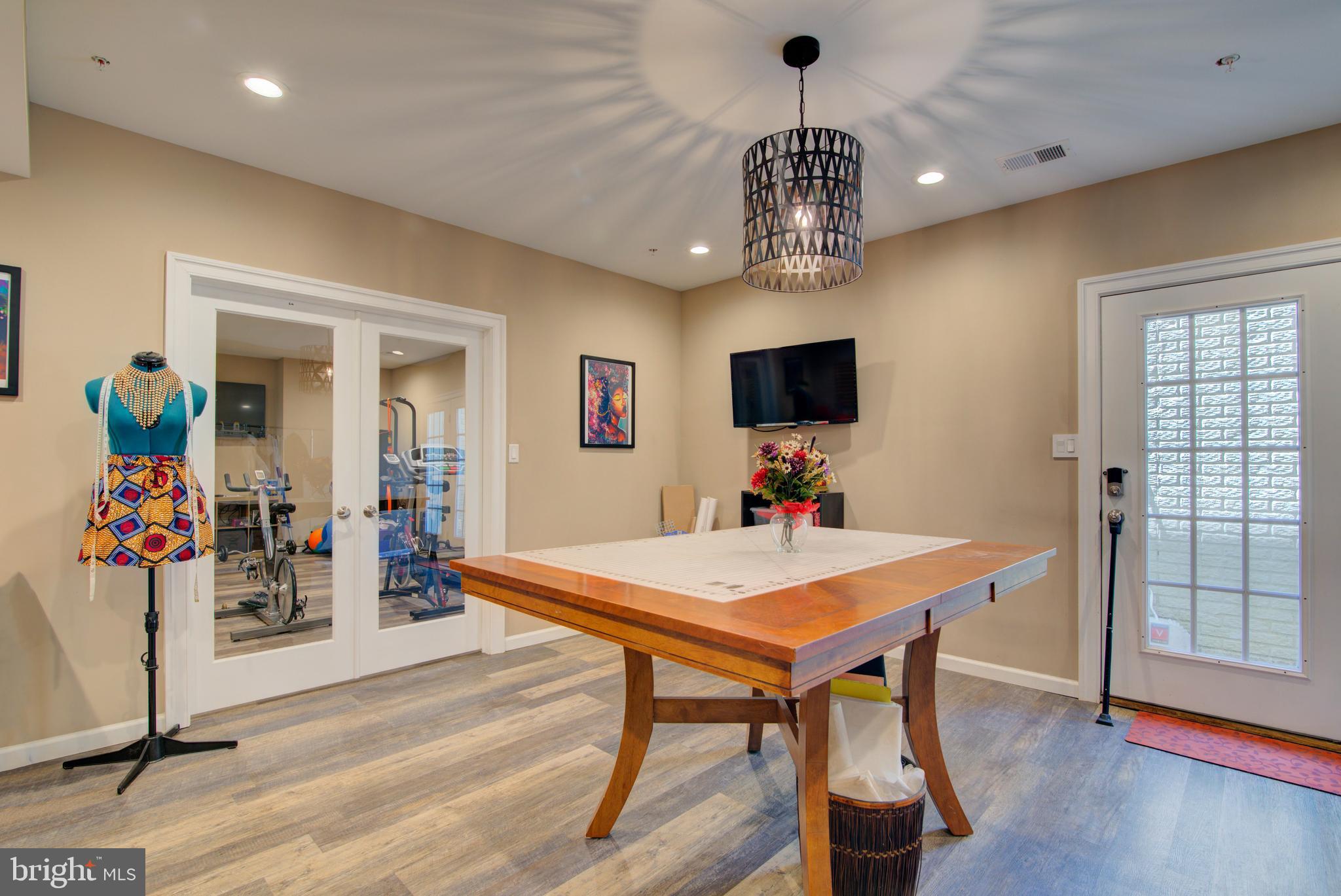 VILLAGES OF SAVANNAH - Residential