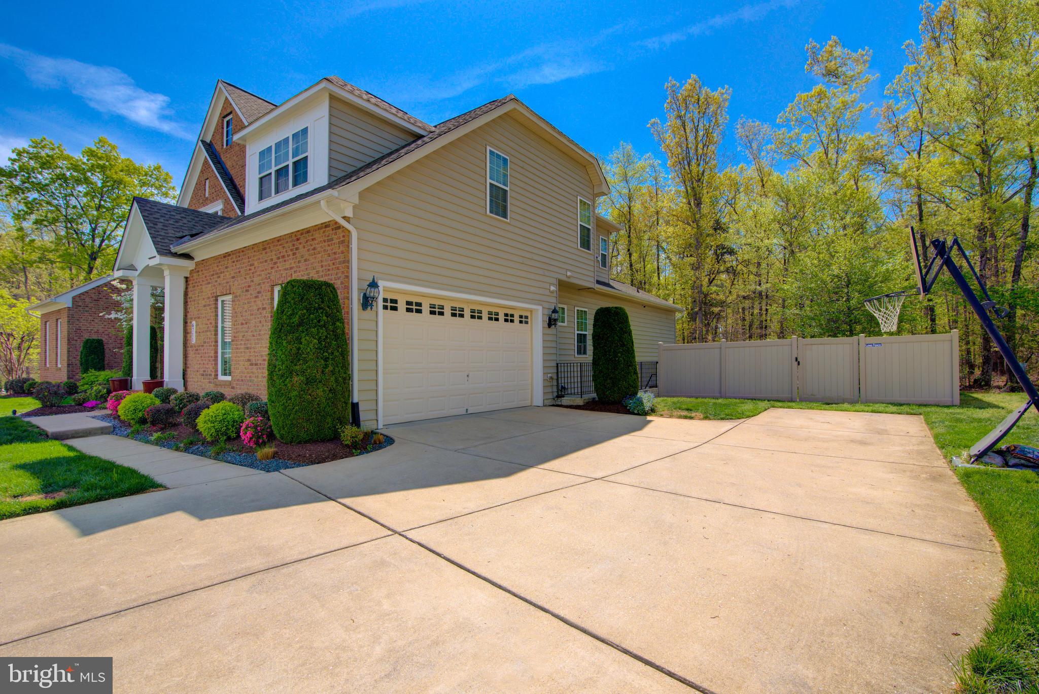 VILLAGES OF SAVANNAH - Residential