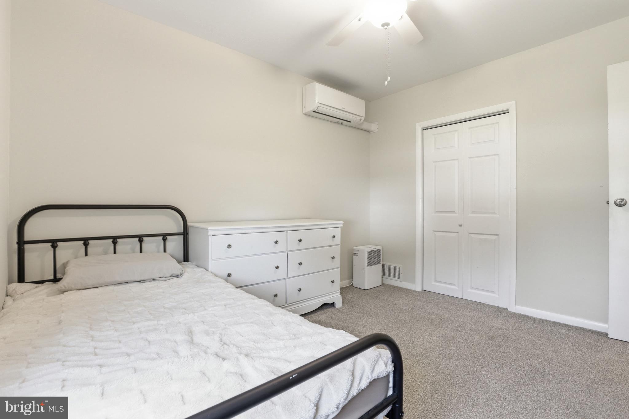 WOODBURY ACRES - Residential