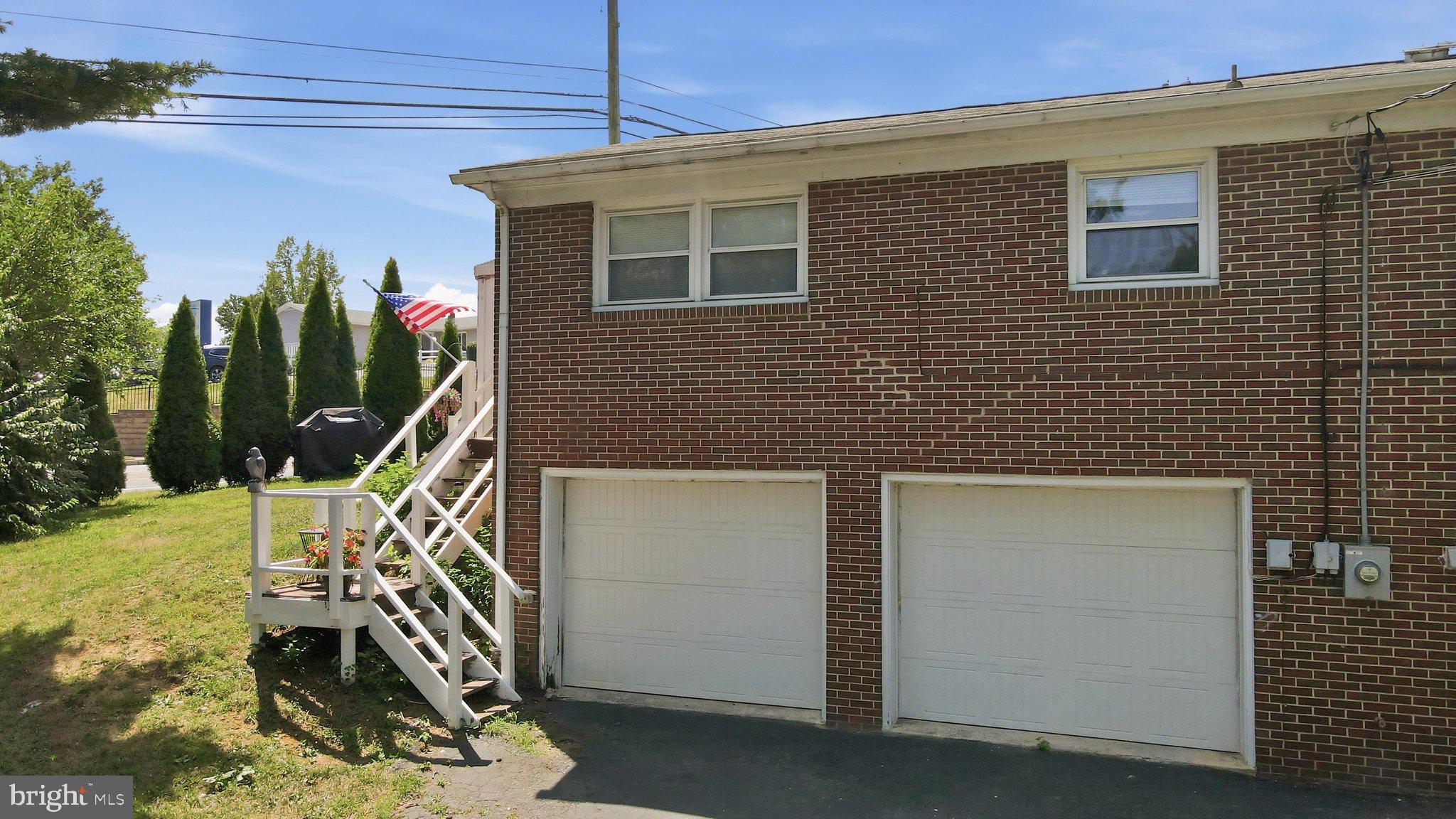 13603 ROCKCLIFF DRIVE