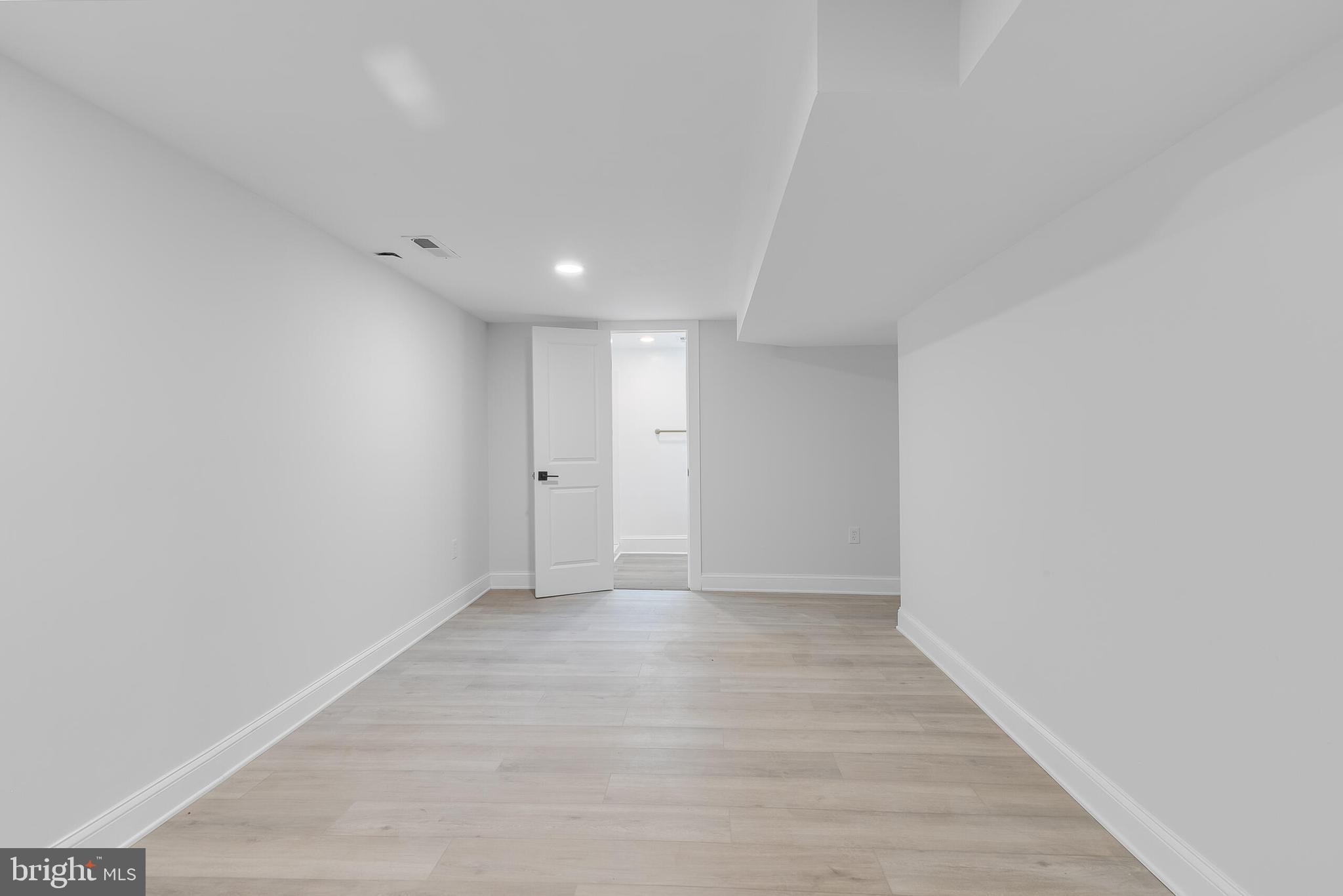 CHEVY CHASE - Residential Lease