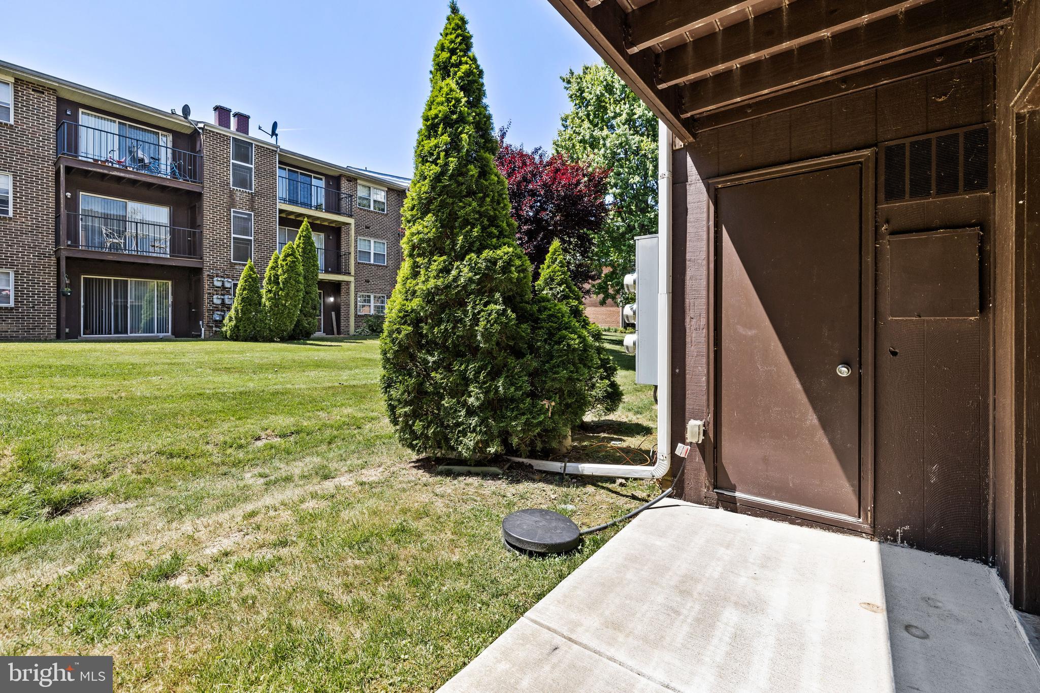 HICKORY HILLS CONDOMINIUMS - Residential Lease