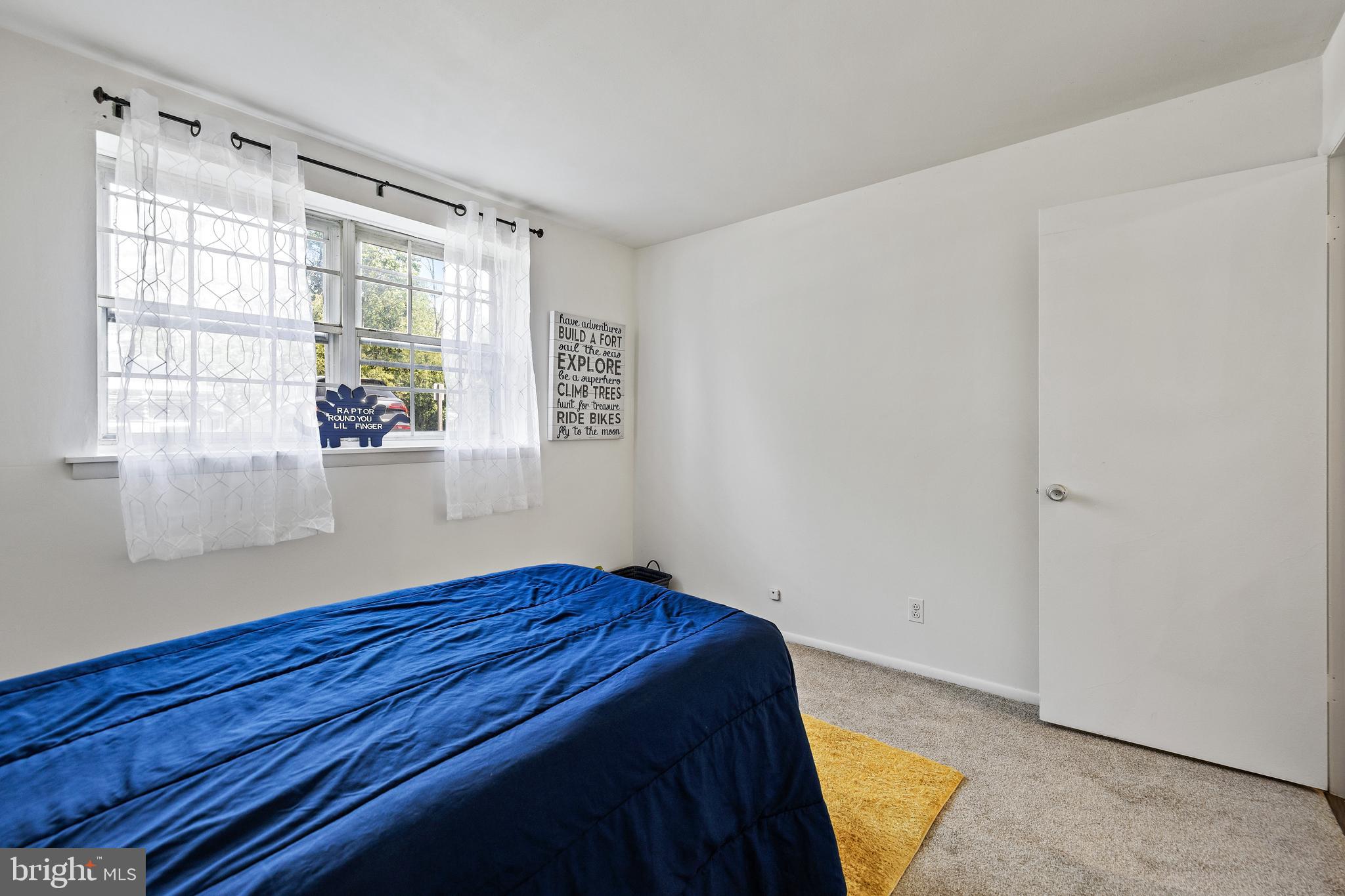 HICKORY HILLS CONDOMINIUMS - Residential Lease