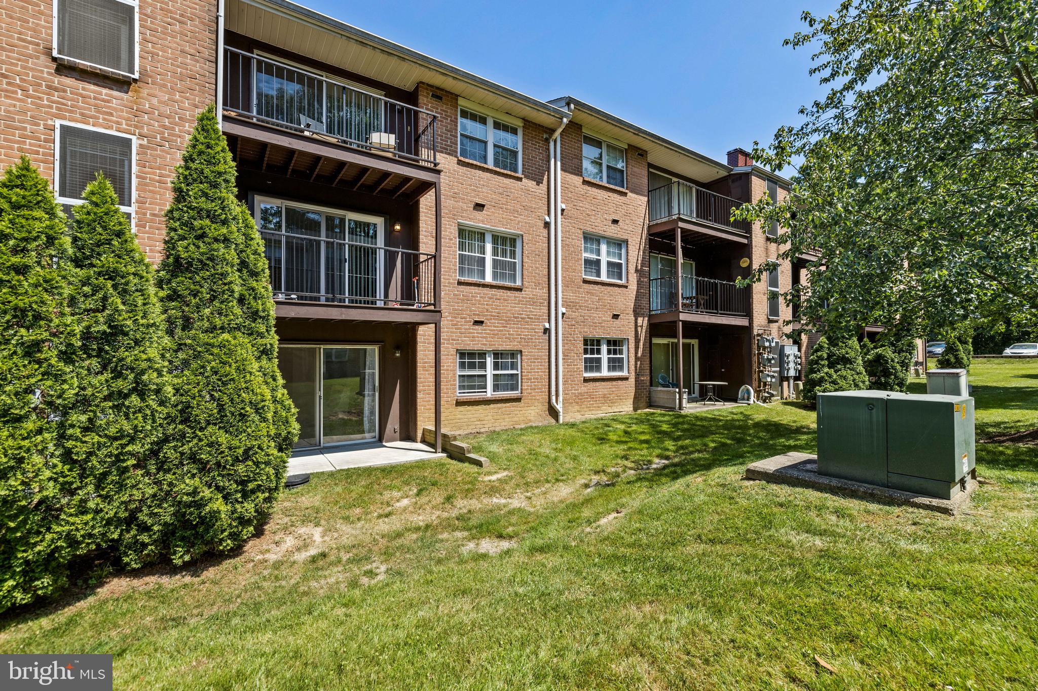 HICKORY HILLS CONDOMINIUMS - Residential Lease