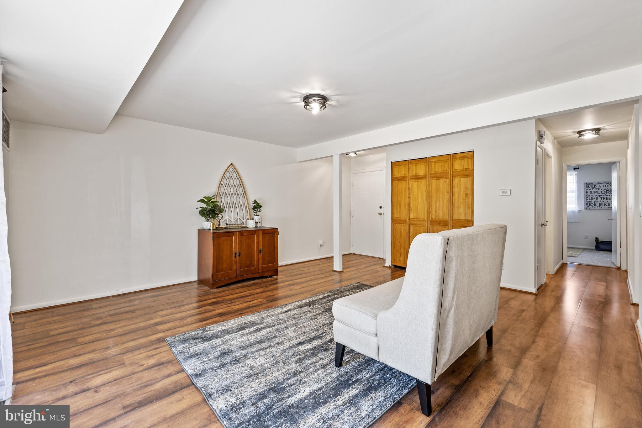 HICKORY HILLS CONDOMINIUMS - Residential Lease