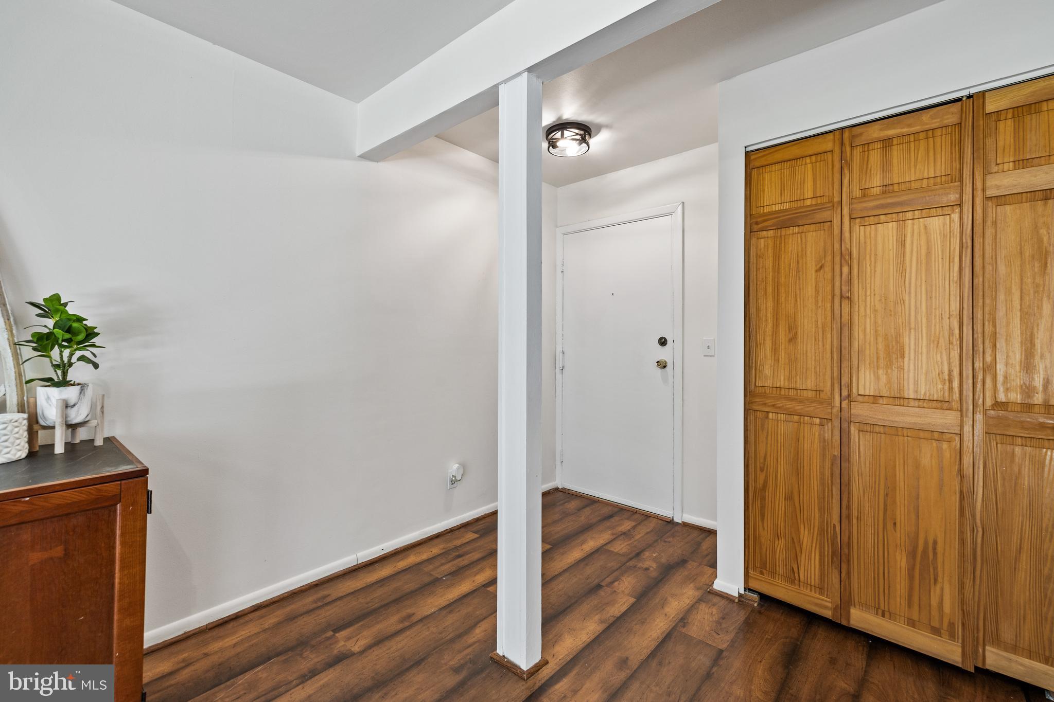 HICKORY HILLS CONDOMINIUMS - Residential Lease