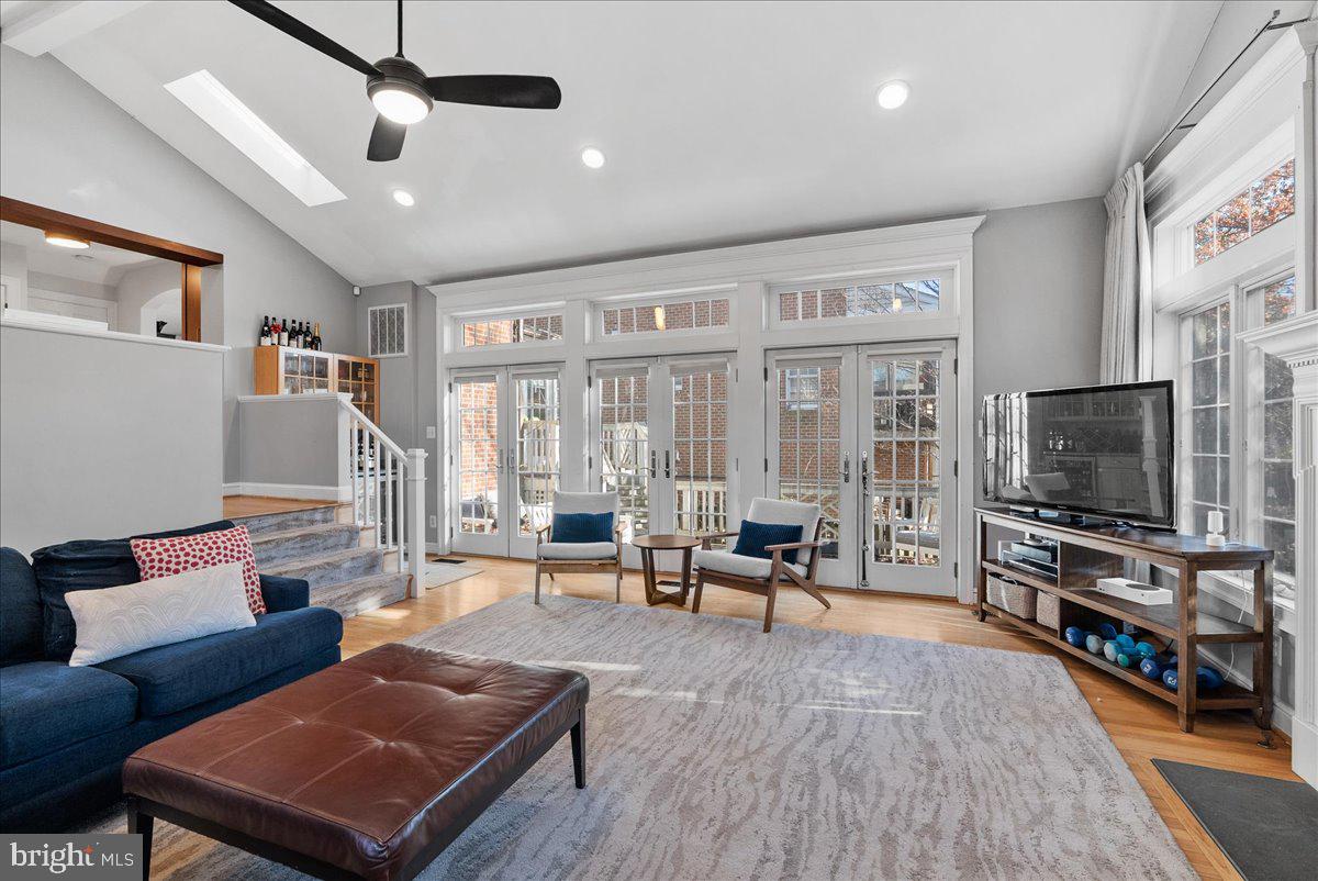 YORKTOWN - Residential Lease