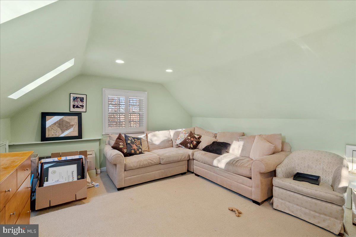 YORKTOWN - Residential Lease