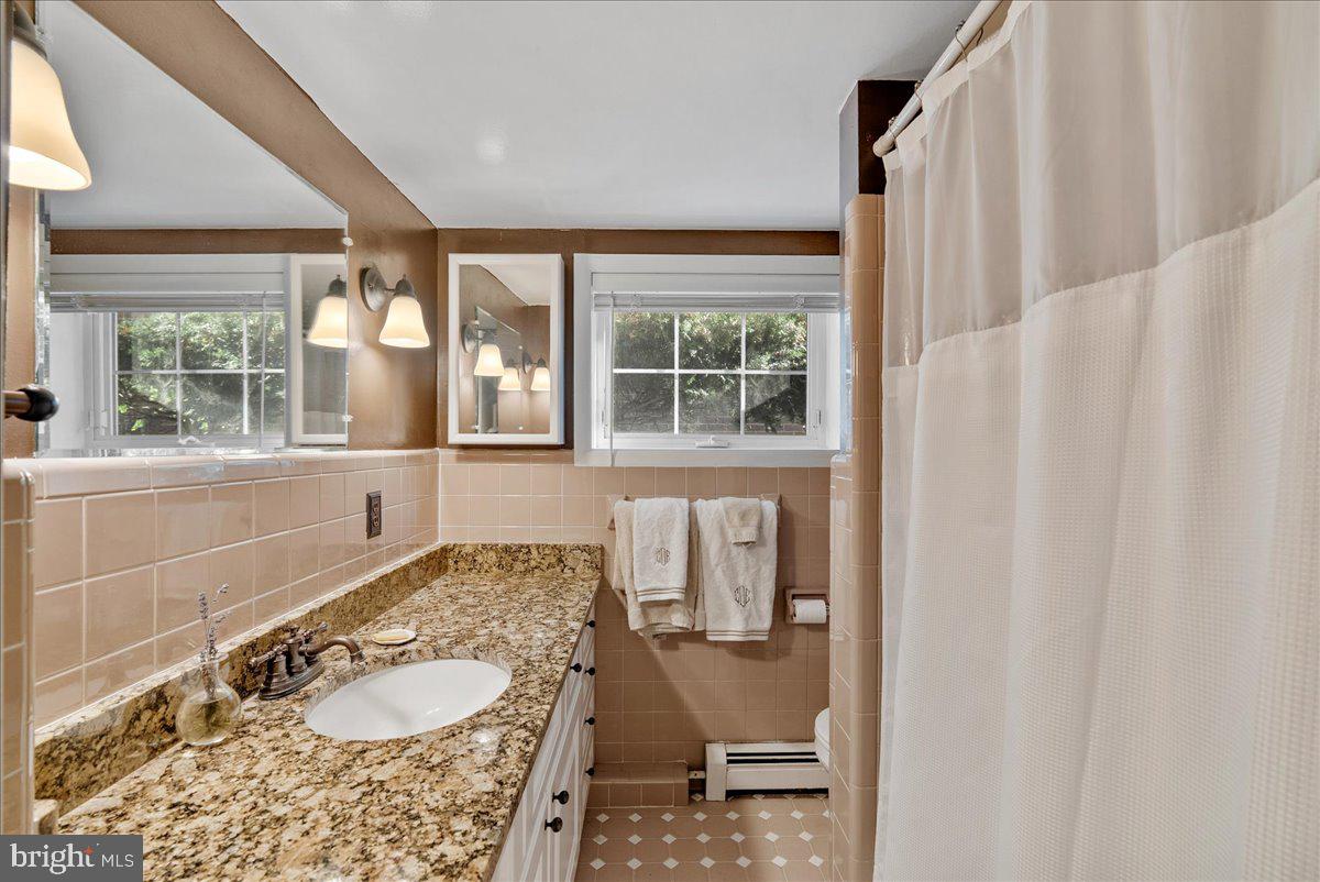 YORKTOWN - Residential Lease