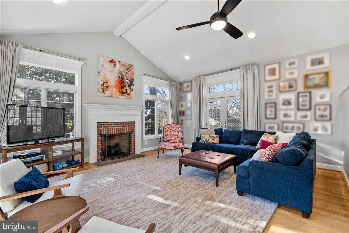 YORKTOWN - Residential Lease