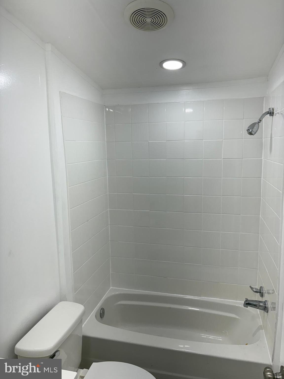 SWAN HARBOR DELL - Residential